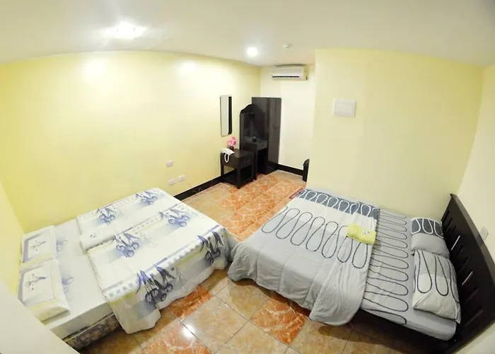 Honey Hunt House Inn Cebu